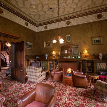 Macdonald Norwood Hall Hotel Aberdeen Buitenkant foto