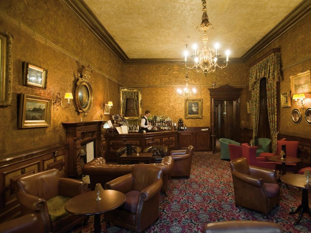 Macdonald Norwood Hall Hotel Aberdeen Buitenkant foto