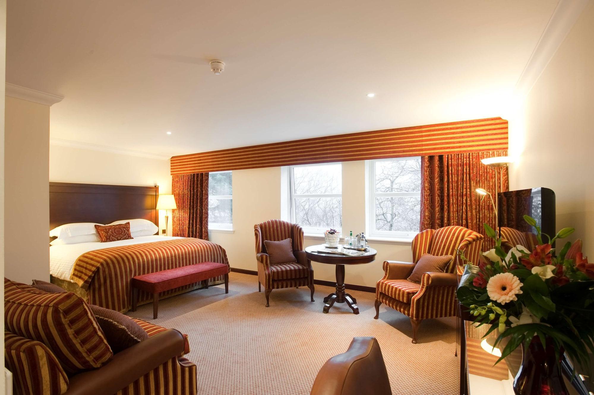 Macdonald Norwood Hall Hotel Aberdeen Buitenkant foto