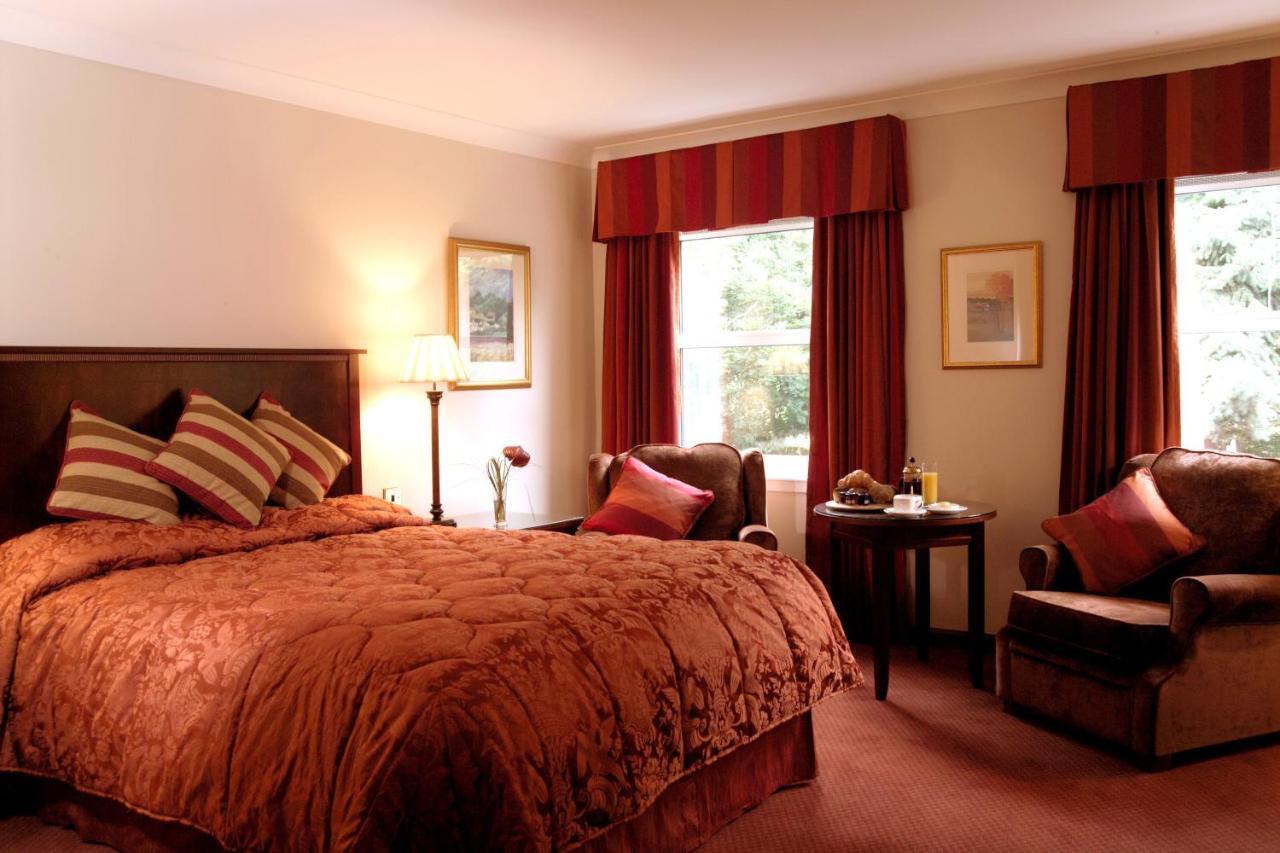 Macdonald Norwood Hall Hotel Aberdeen Buitenkant foto