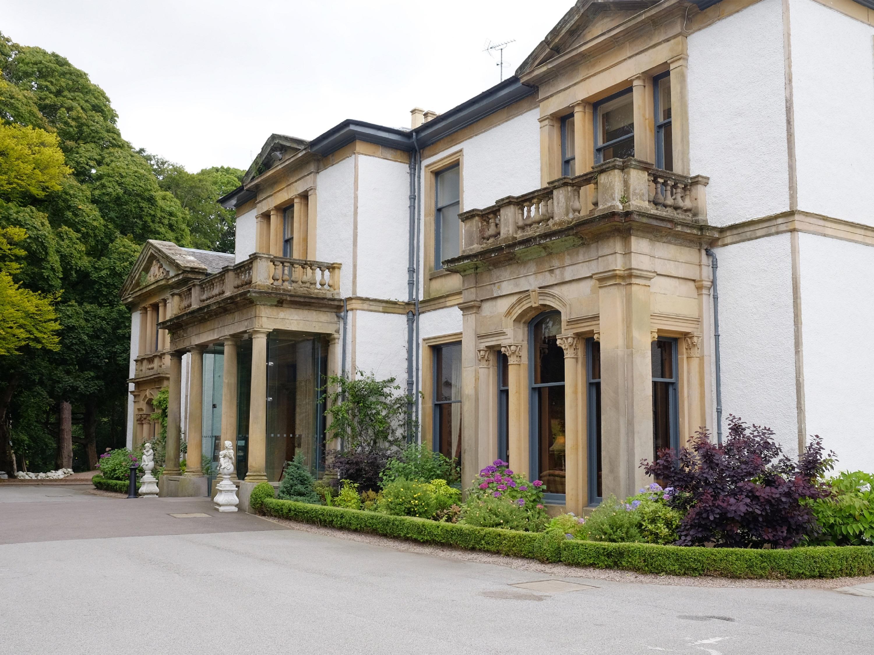 Macdonald Norwood Hall Hotel Aberdeen Buitenkant foto