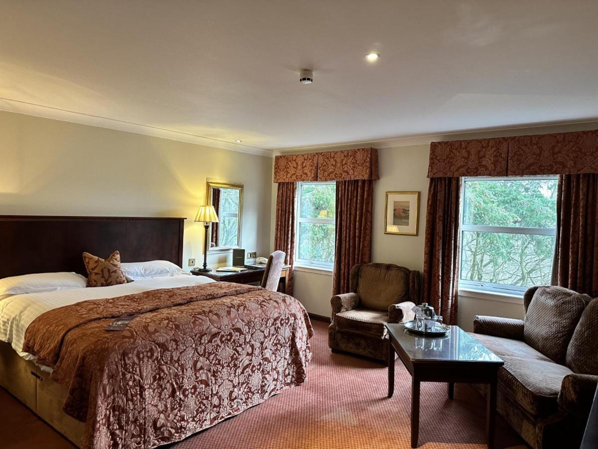 Macdonald Norwood Hall Hotel Aberdeen Kamer foto