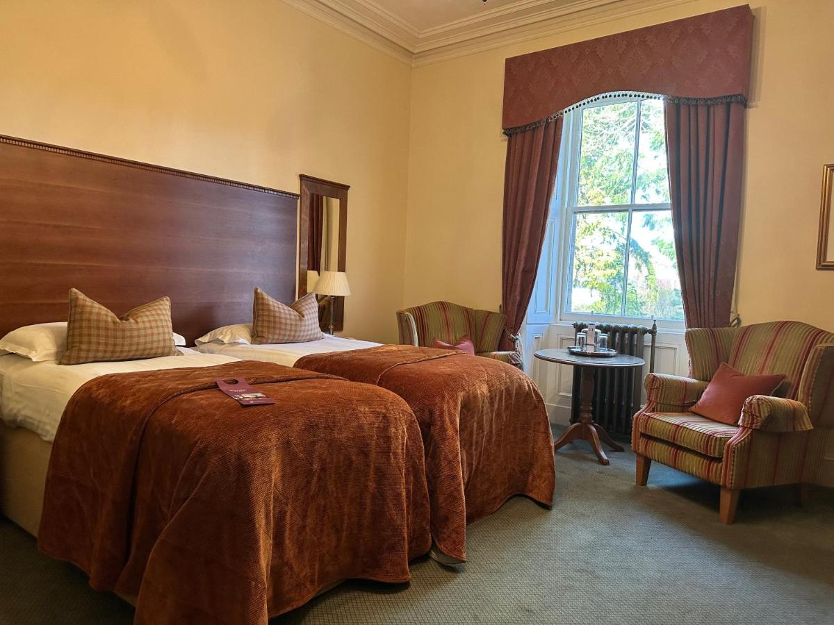 Macdonald Norwood Hall Hotel Aberdeen Kamer foto