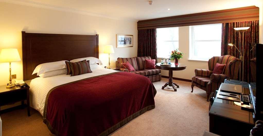 Macdonald Norwood Hall Hotel Aberdeen Kamer foto