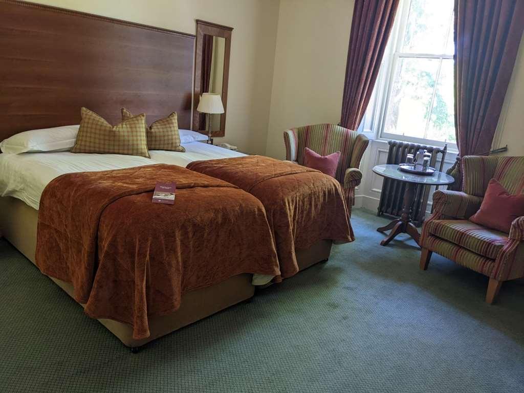 Macdonald Norwood Hall Hotel Aberdeen Kamer foto