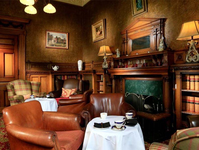 Macdonald Norwood Hall Hotel Aberdeen Buitenkant foto