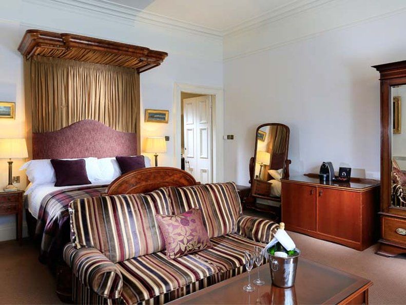 Macdonald Norwood Hall Hotel Aberdeen Buitenkant foto
