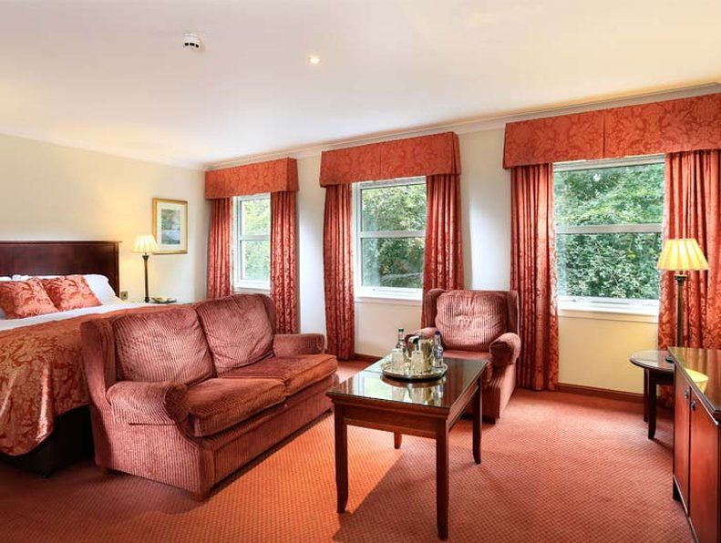 Macdonald Norwood Hall Hotel Aberdeen Buitenkant foto